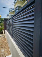 Load image into Gallery viewer, Modern Rustproof Aluminum Fence Slat Fence Panel Powder Coated Privacy Fence For Outdoor Yard Easy Installation Durable Design