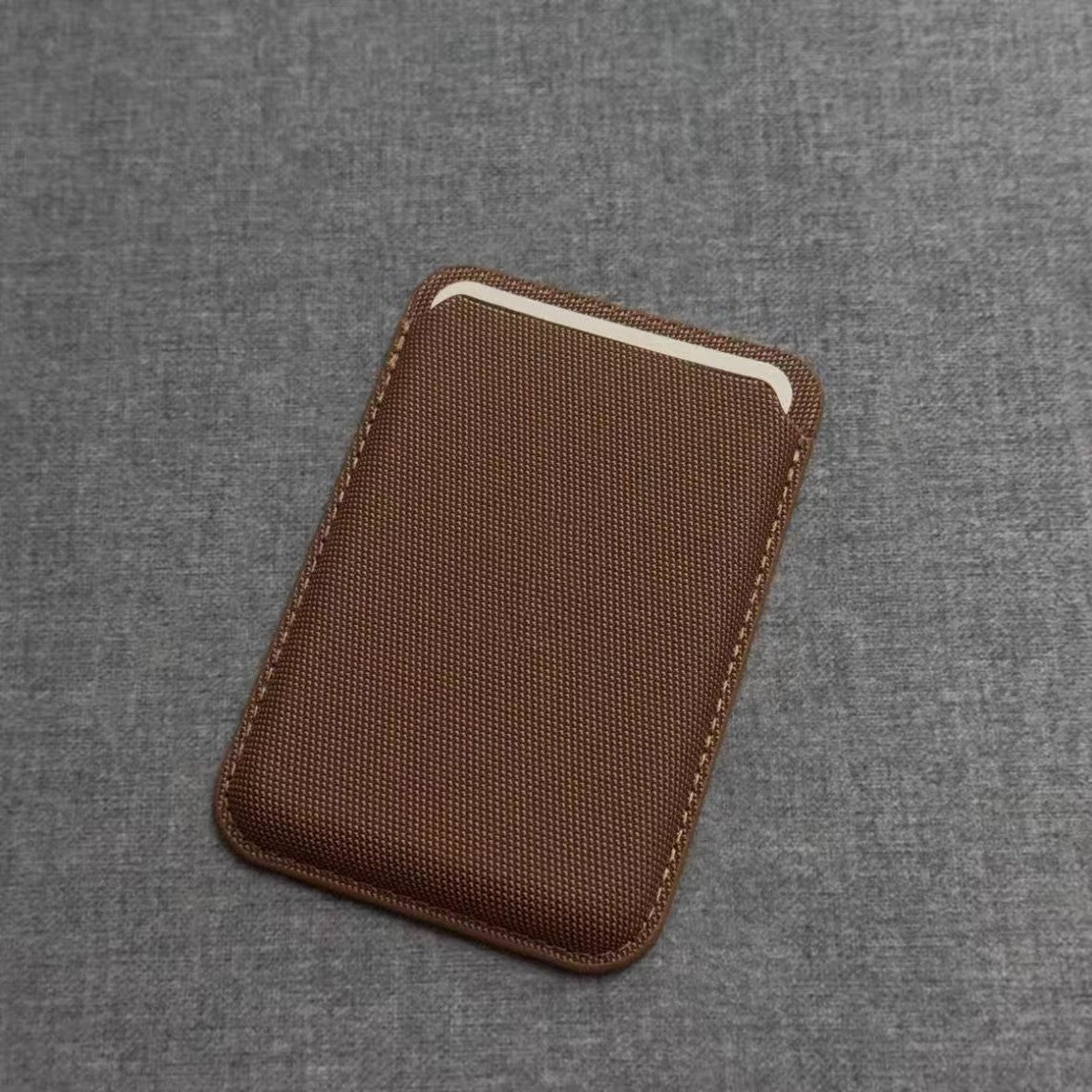 Magsafe-compatible Tech Fabric Card Holder With A Woven Texture And Strong Magnetic Attachment - AMOCARTdf1893a20da3e50173e5a5000f8033f7